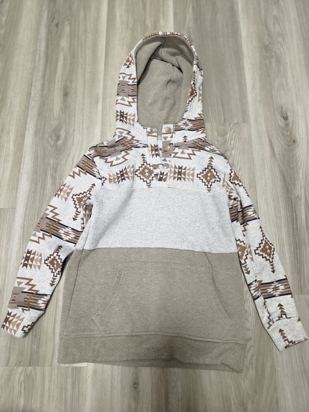 Kids Buckle Aztec Print Hooded Pullover Jacket in Beige & Cream